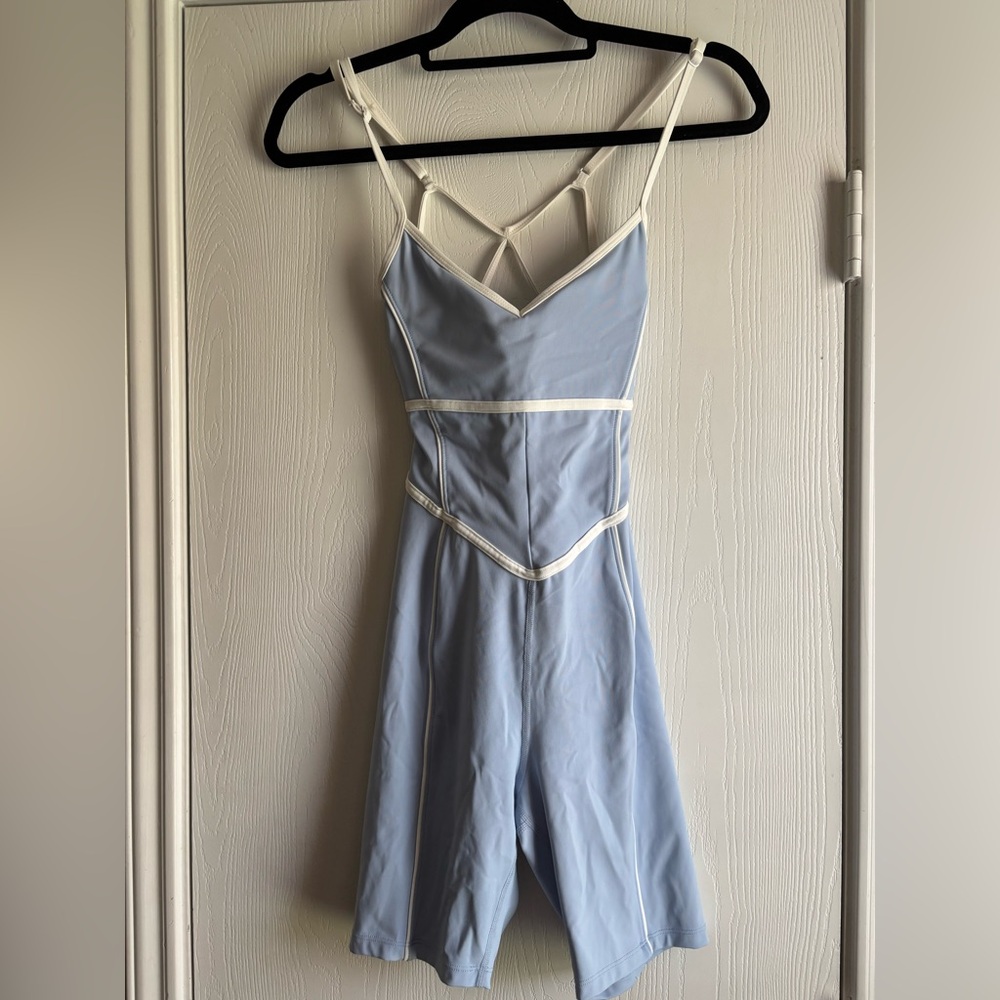 Yllw the Label | Breathe Short Onesie - Picture 4 of 7